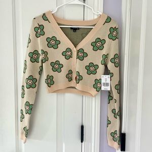 Originality Cropped Smiley Face Flower Cardigan